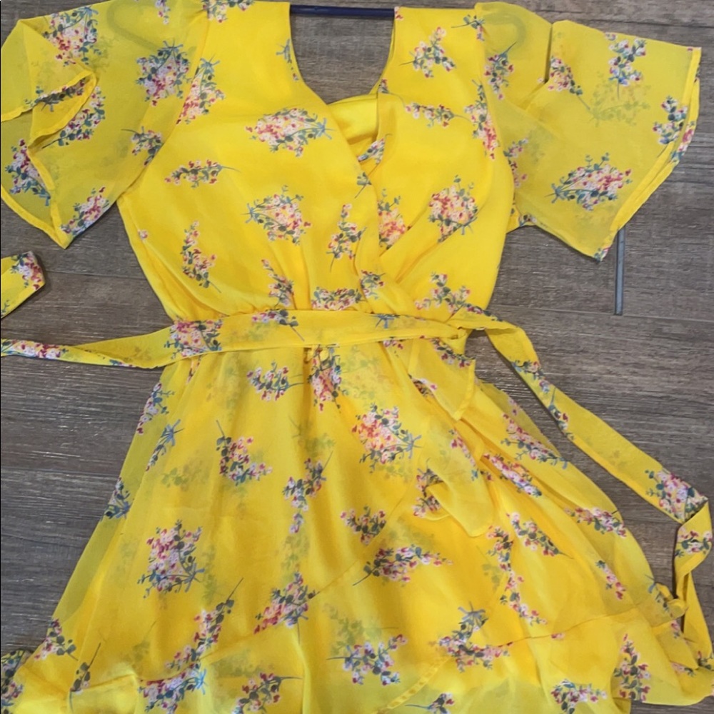 Fransescas Yellow flower dress